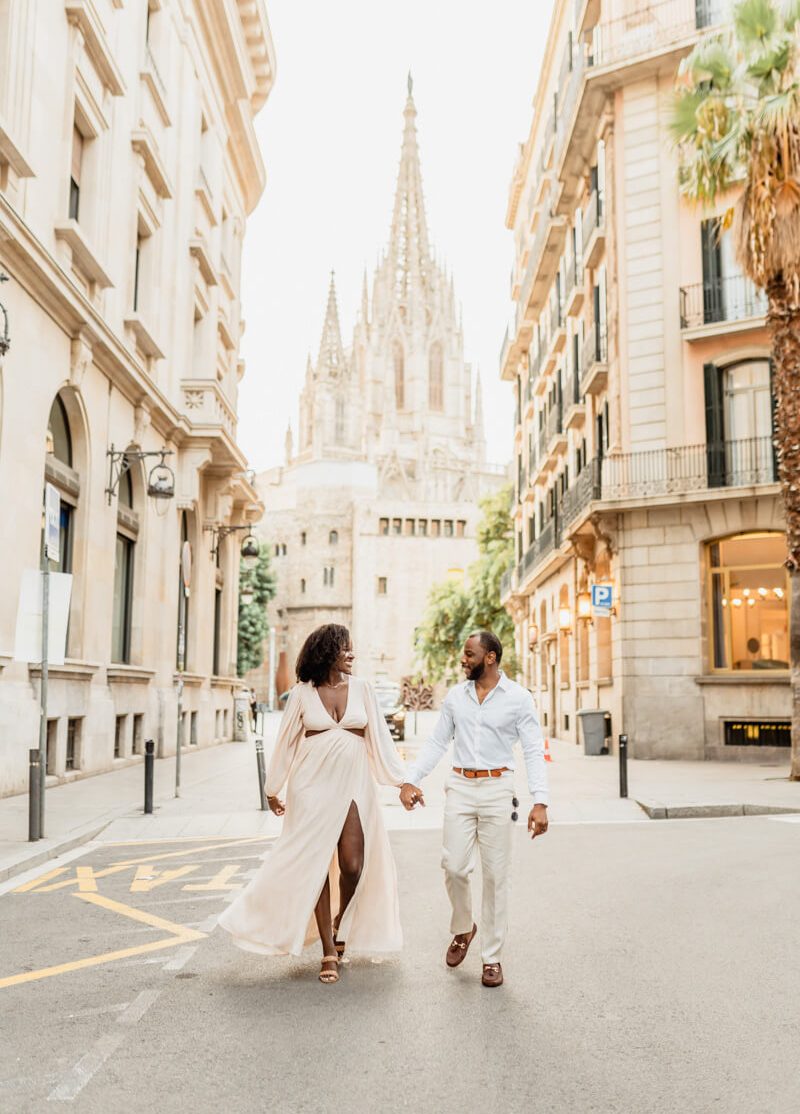 Couple session in Gothic Quarter Barcelona
