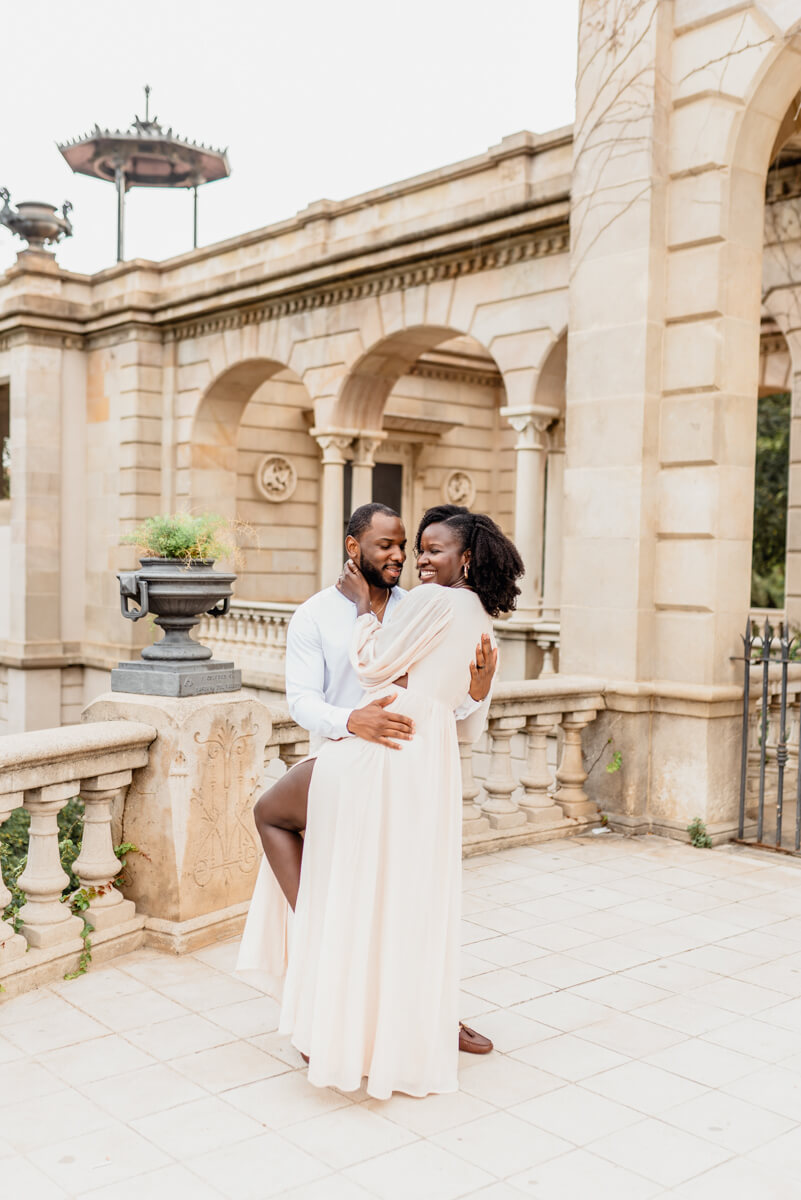 Ciutadella Park couple photoshoot