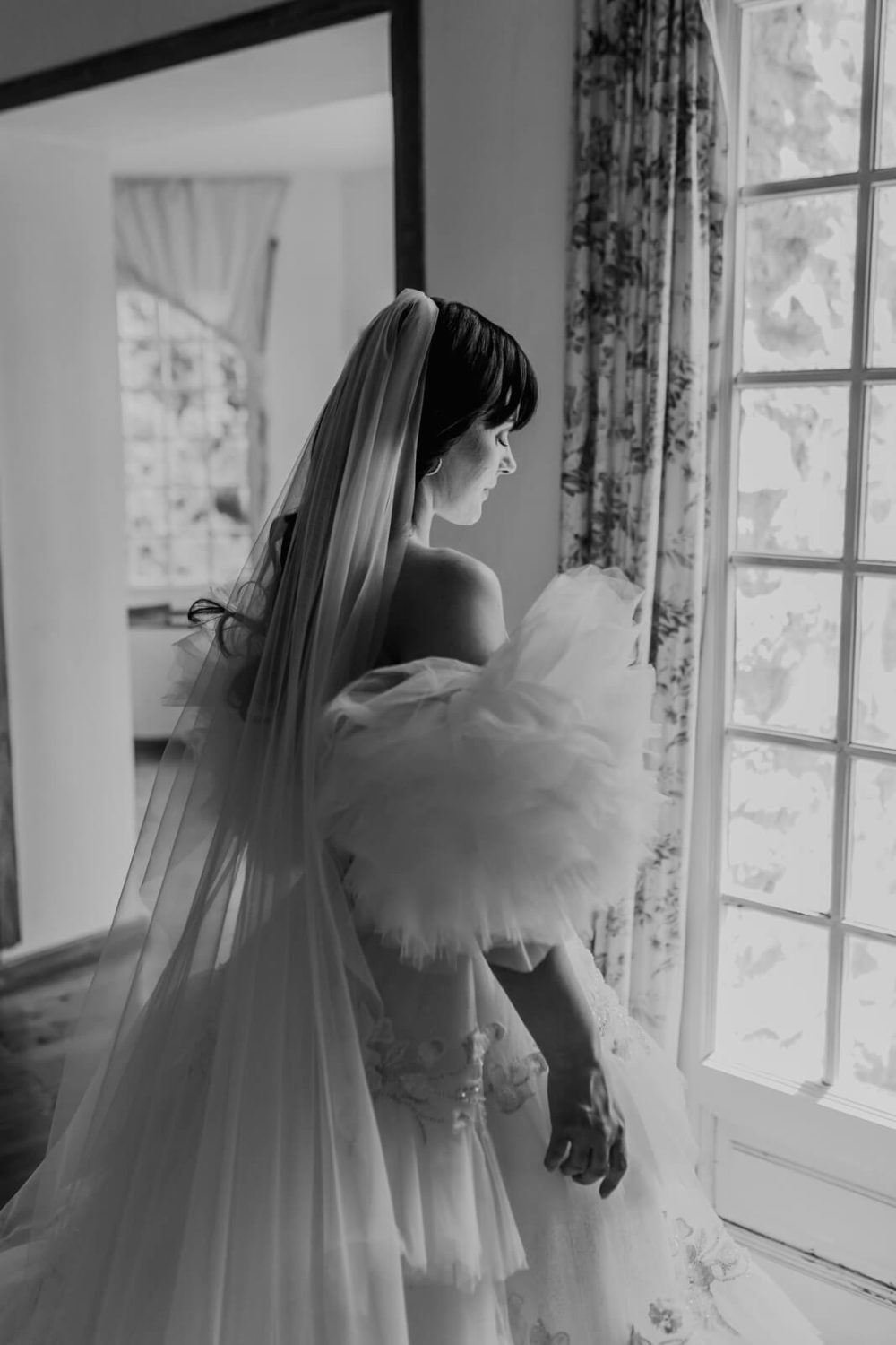 Timeless Elegant Wedding Photographer Barcelona