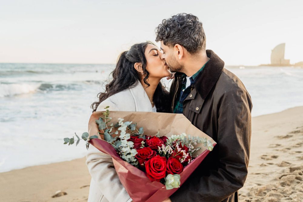 Marriage proposal Photographer beach Barcelona